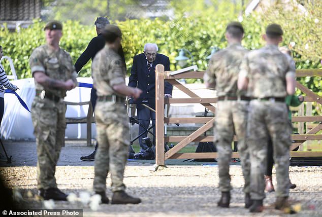 CaptainTomHomeStretch